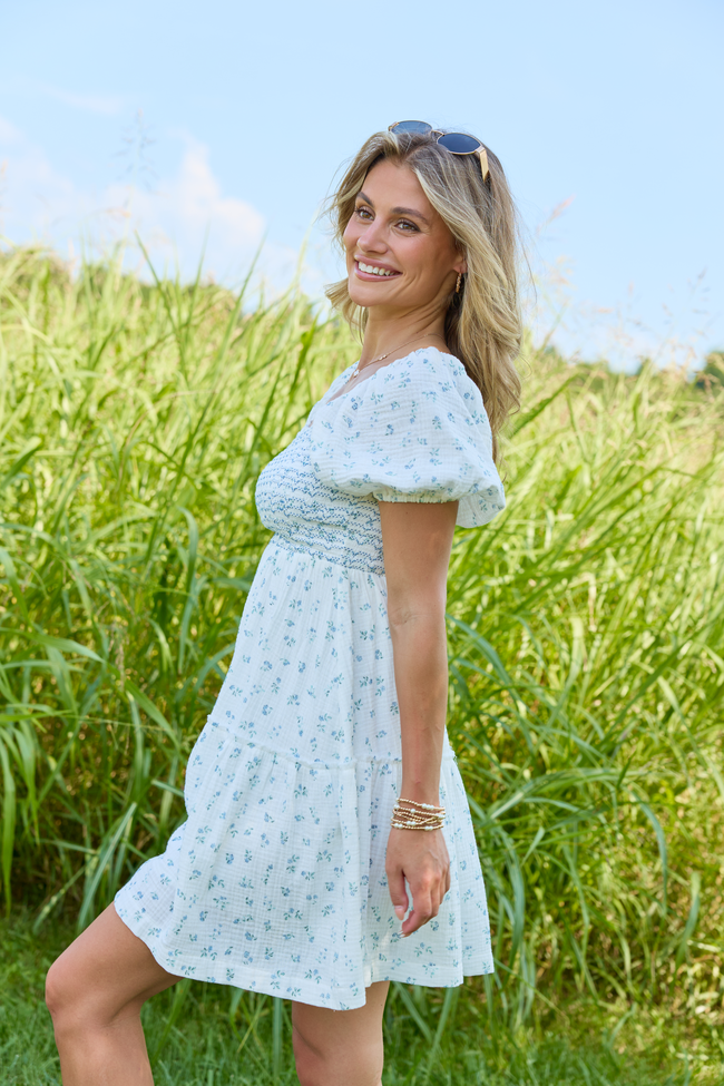 7_1_GoldenHour_HB_07-01-26_23604_220192.png Willa White Floral Smocked Mini Dress
