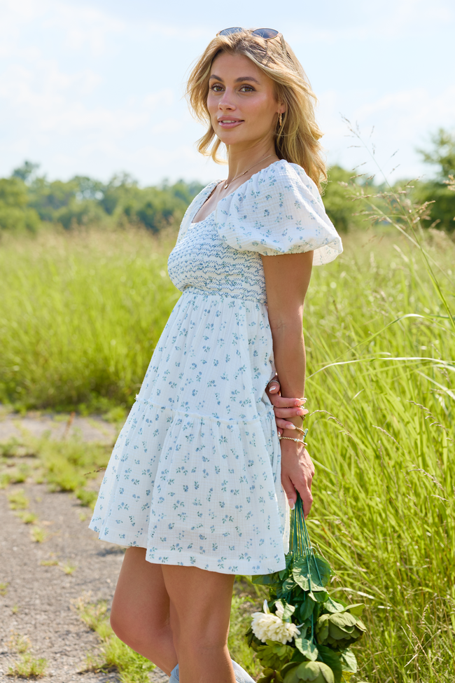 7_1_GoldenHour_HB_07-01-26_23613_220192.png Willa White Floral Smocked Mini Dress