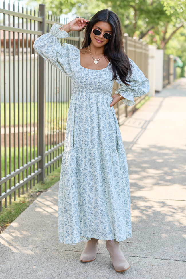 8-6_softtransitions_HB_08-06-26_30672_221042.png Thalia Navy And White Floral Maxi Dress